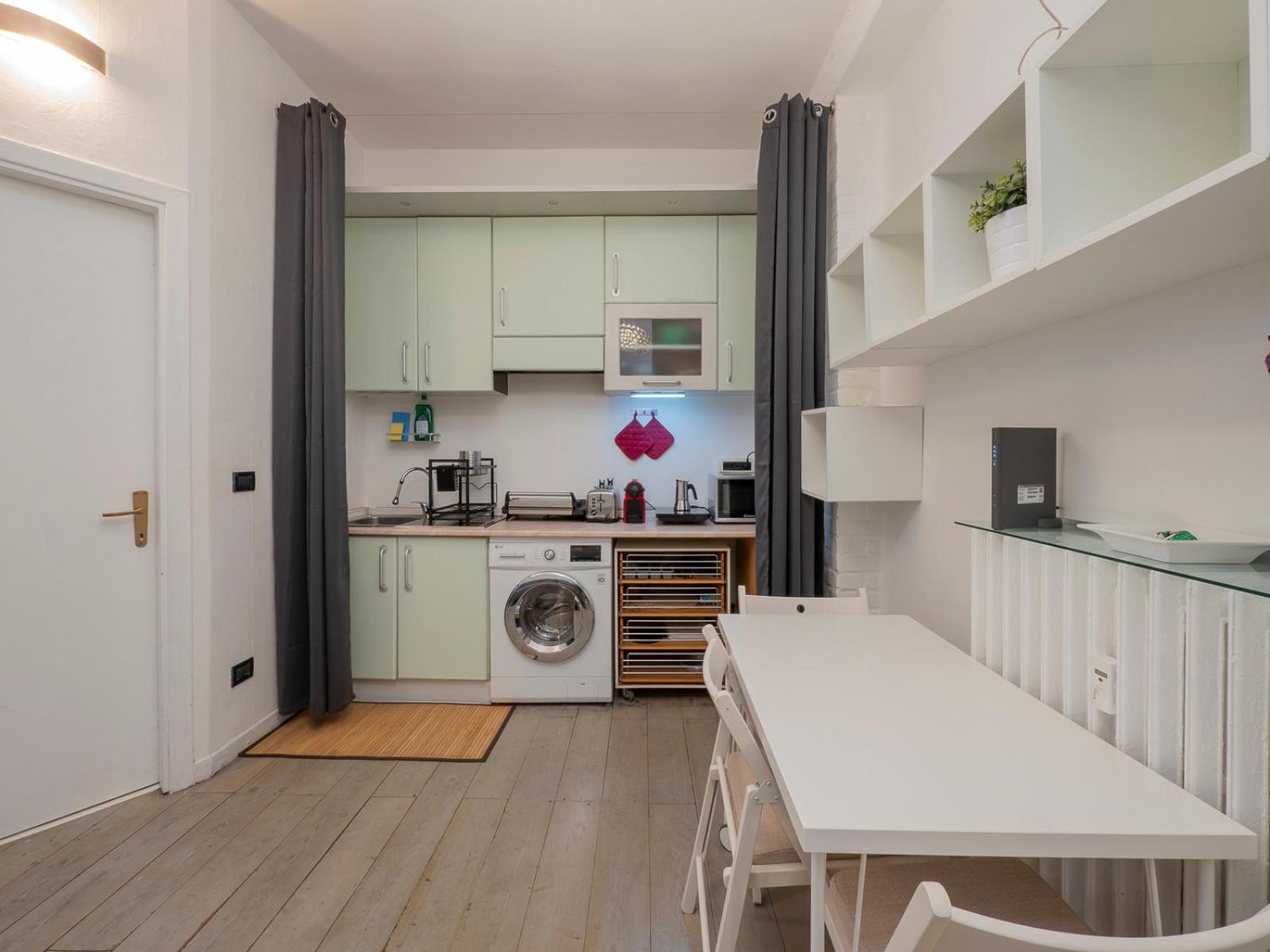 Xenia - Renovated Two-room Near Pta Venezia *